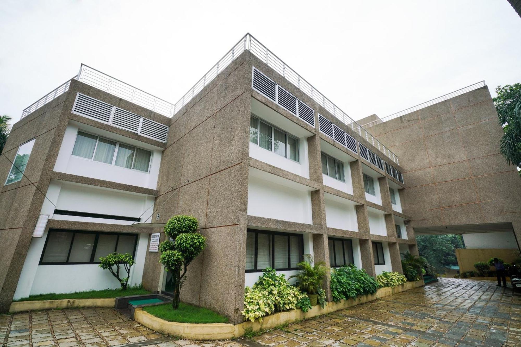 Super Townhouse Mookkannoor Tourist Home Angamaly Extérieur photo