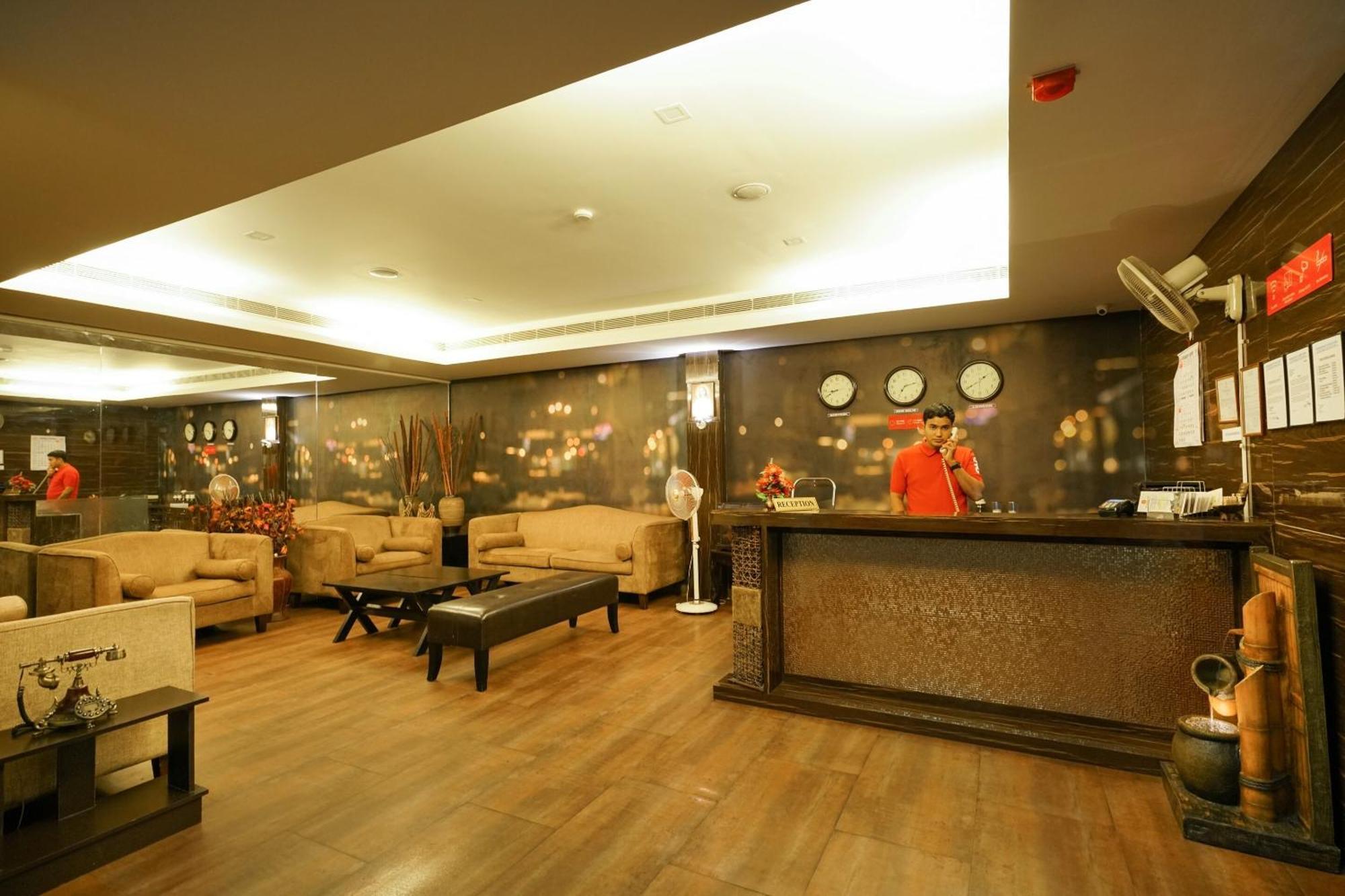 Super Townhouse Mookkannoor Tourist Home Angamaly Extérieur photo